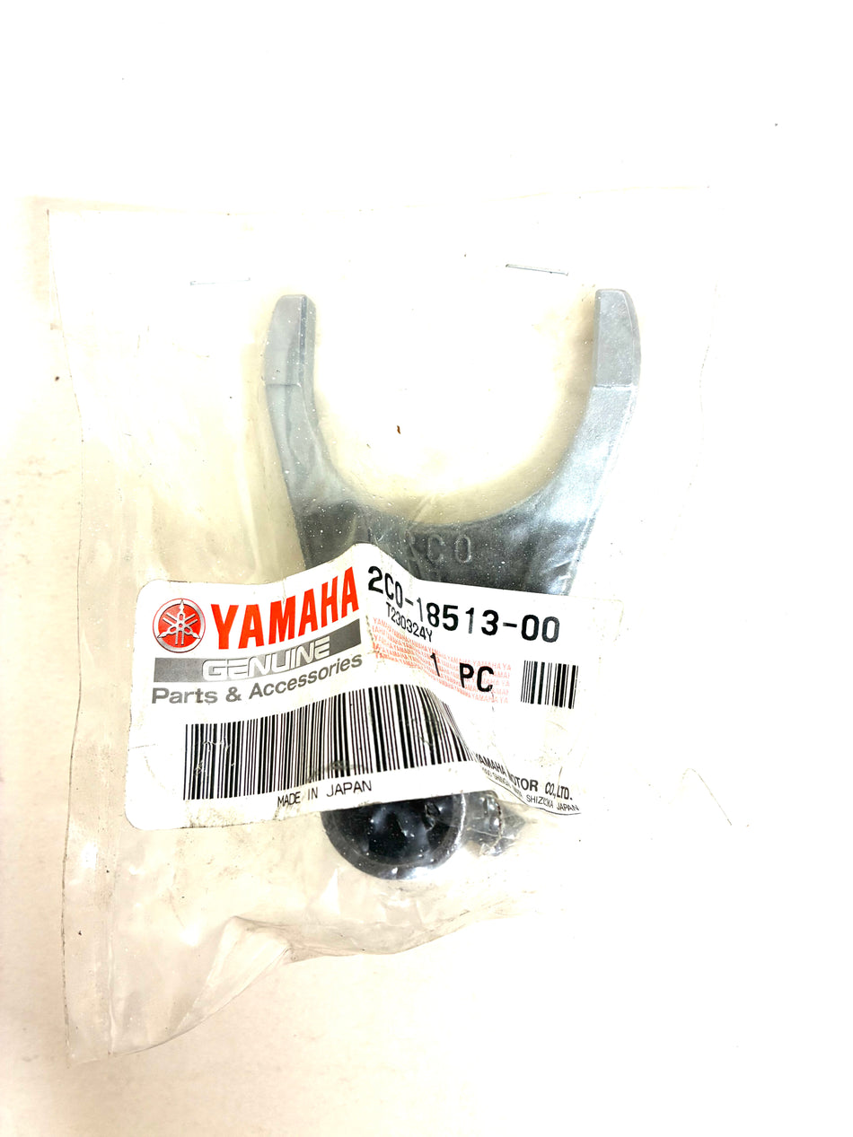 2C0-18513-00 - Shift Fork Selector